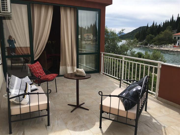 Apartment A5, for 3 persons