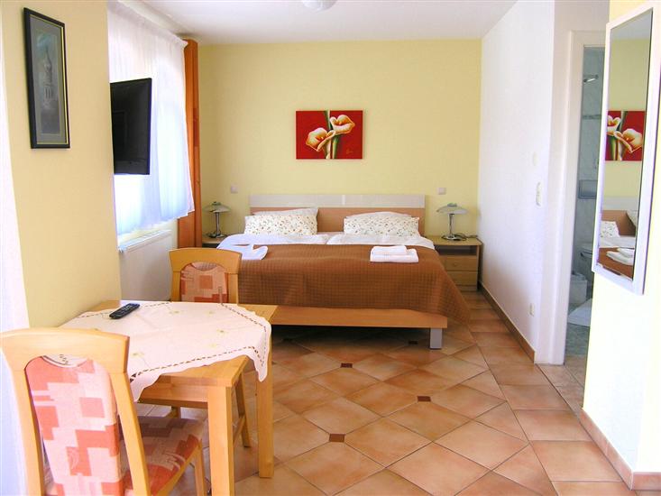 Apartment A1, for 2 persons