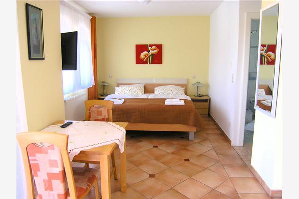 Apartment A1, for 2 persons