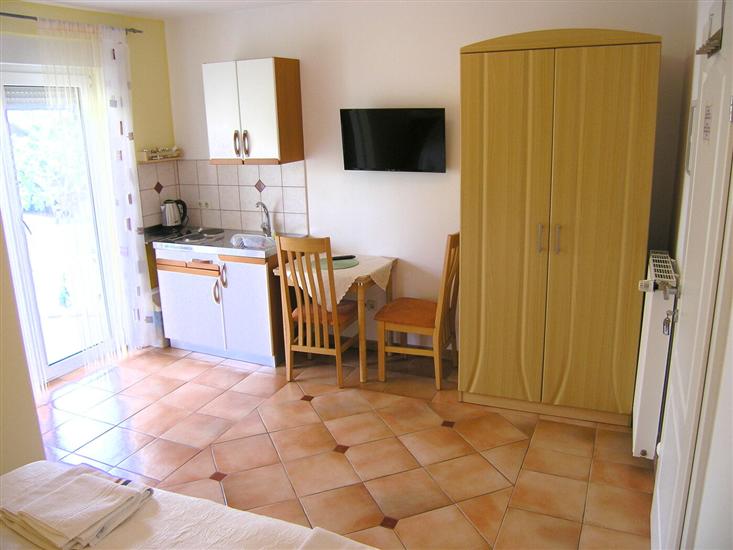 Apartment A6, for 2 persons