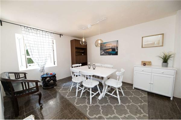 House K1, for 8 persons