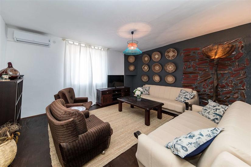 House K1, for 8 persons