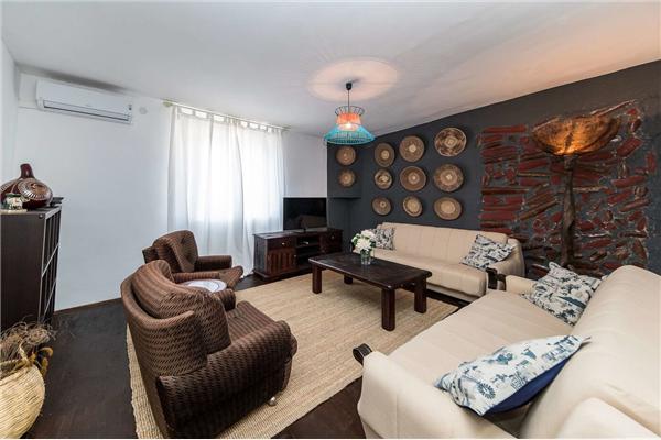 House K1, for 8 persons