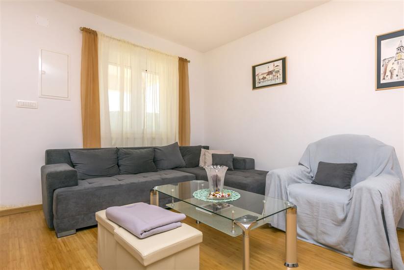 House K1, for 8 persons