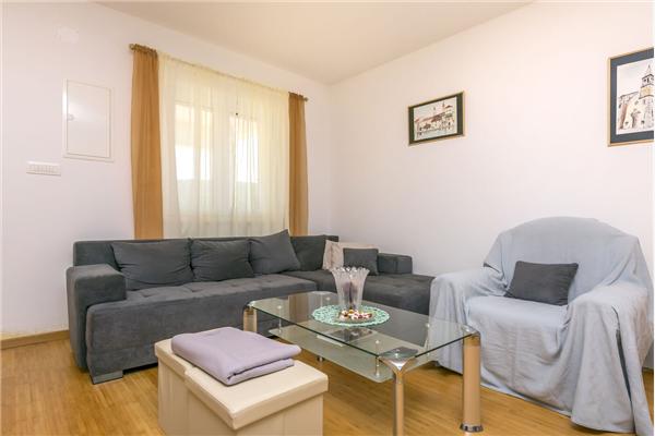 House K1, for 8 persons