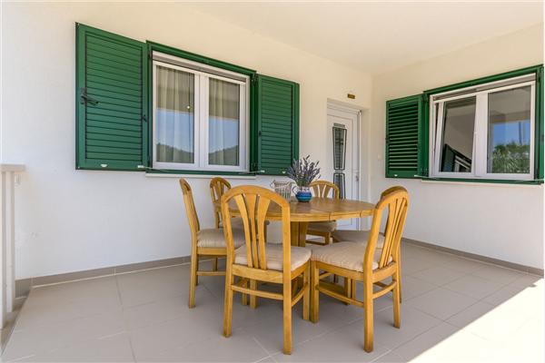 House K1, for 8 persons