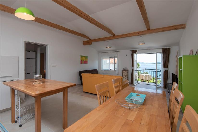 Apartment A1, for 6 persons