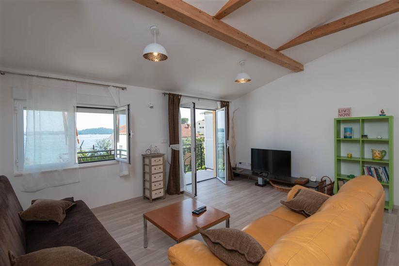 Apartment A1, for 6 persons