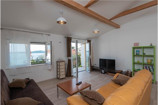 Apartment A1, for 6 persons