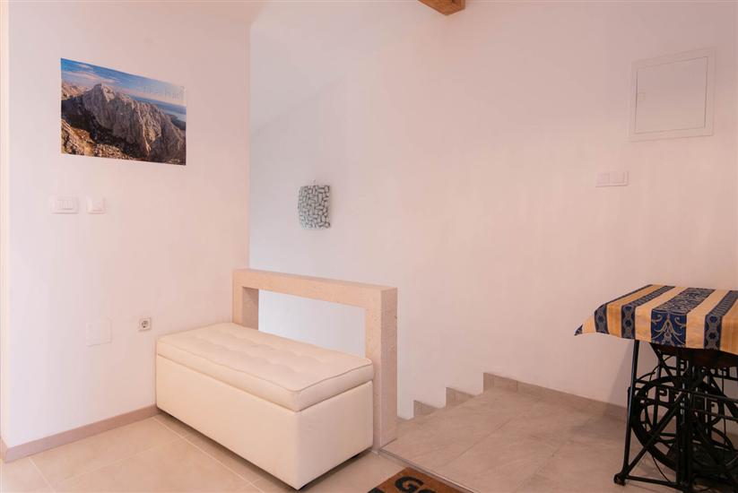 Apartment A1, for 6 persons