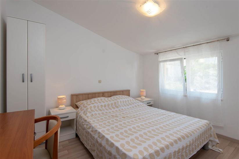 Apartment A1, for 6 persons