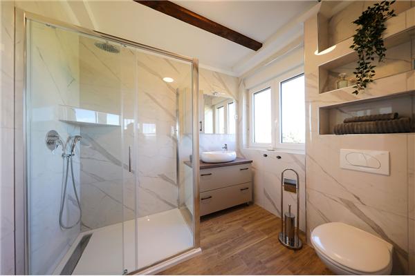 House K2, for 12 persons