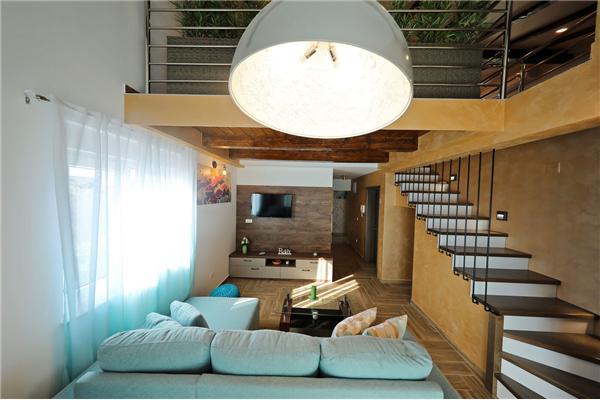 House K2, for 12 persons