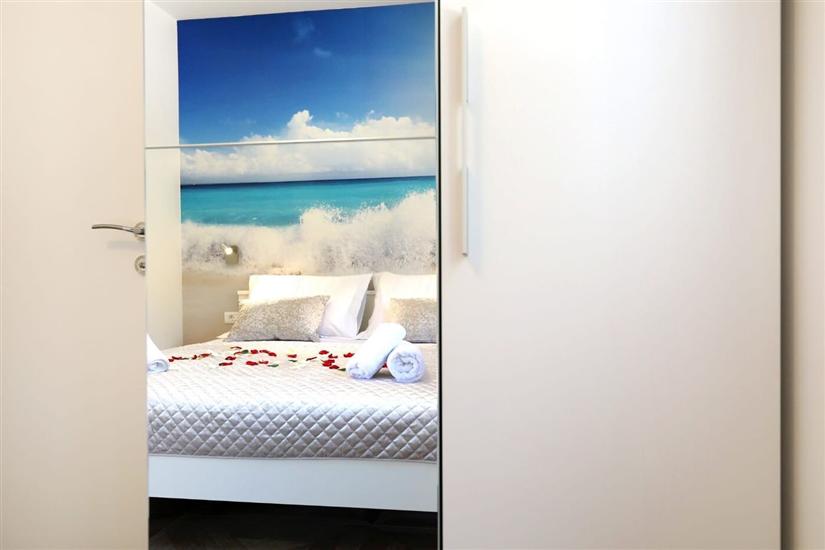 Apartment A1, for 6 persons