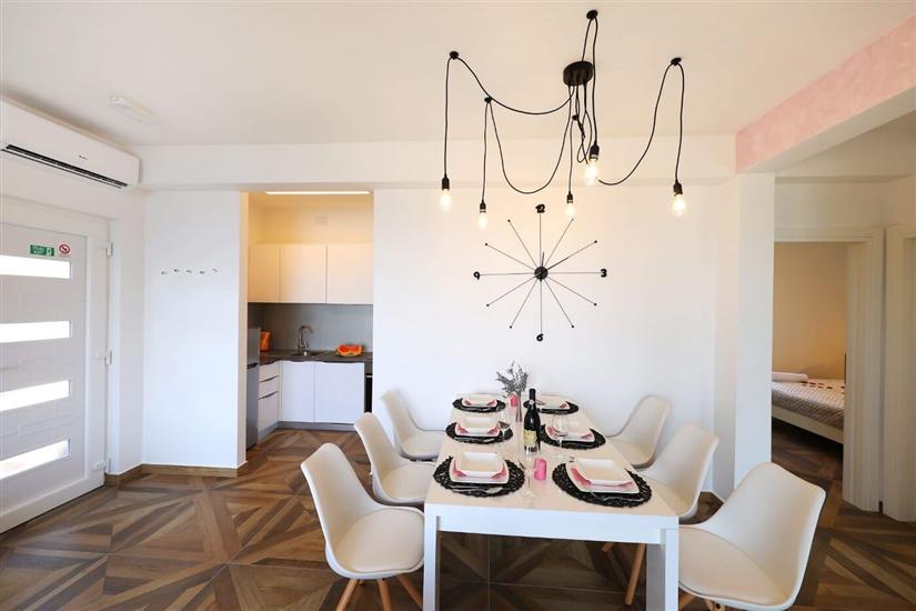 Apartment A1, for 6 persons