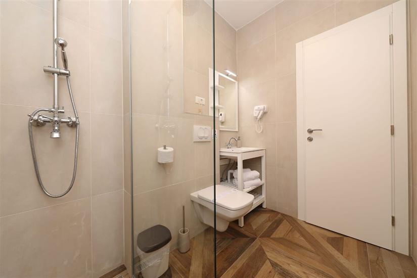 Apartment A1, for 6 persons