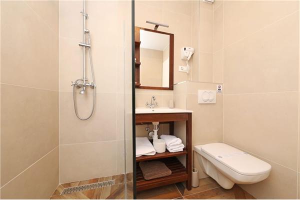 Apartment A2, for 6 persons