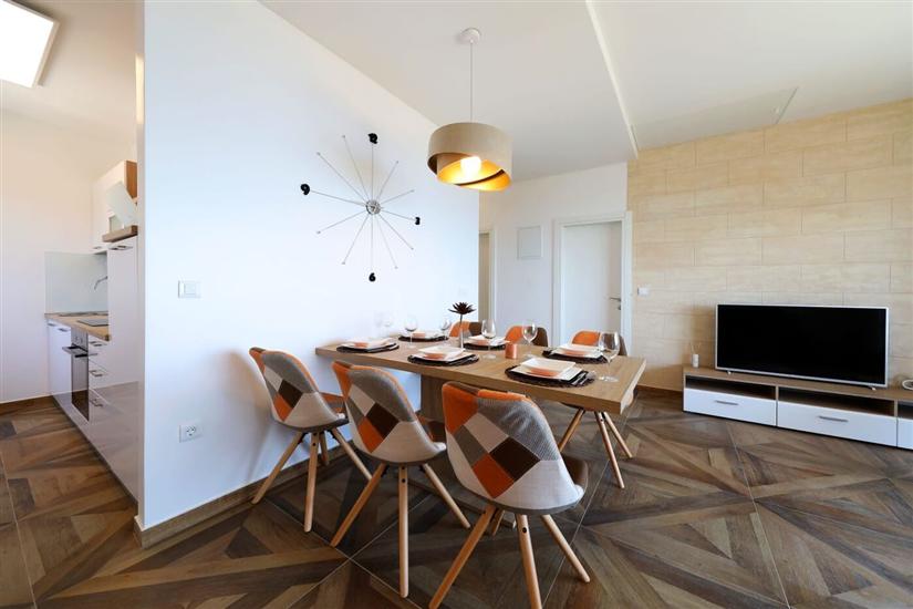 Apartment A2, for 6 persons