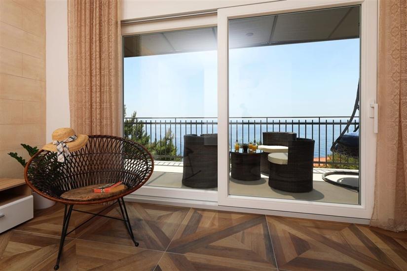 Apartment A2, for 6 persons