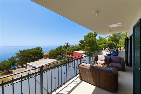 Apartment A1, for 6 persons