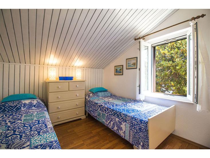 House K1, for 8 persons