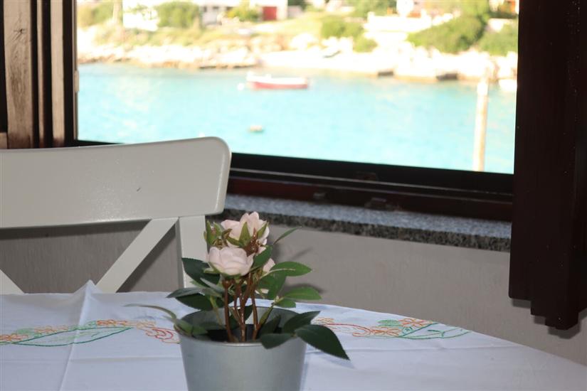 Apartment A2, for 6 persons