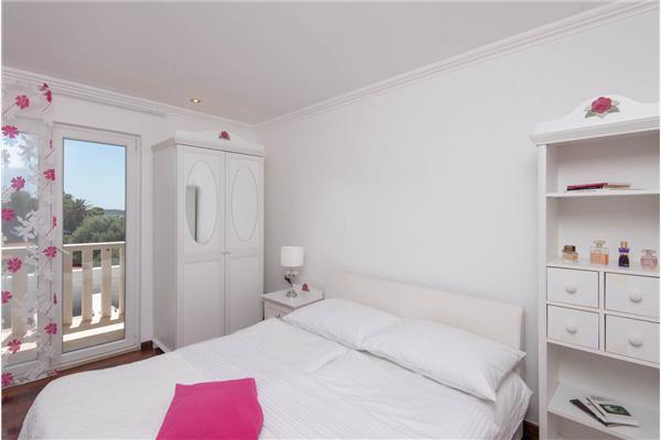 House K1, for 8 persons