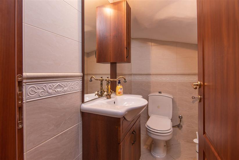 House K1, for 8 persons