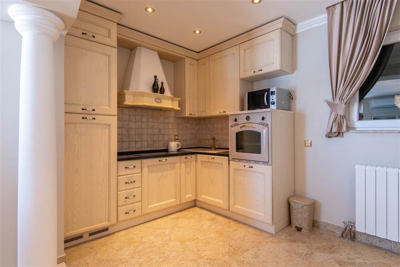 House K1, for 8 persons