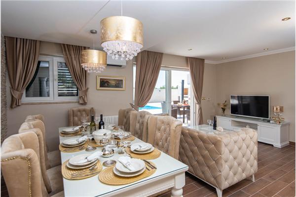 House K1, for 8 persons