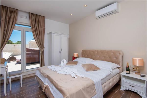 House K1, for 8 persons