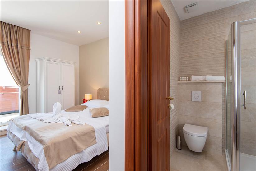 House K1, for 8 persons