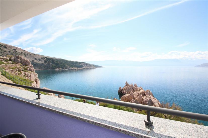 Apartment A1, for 6 persons