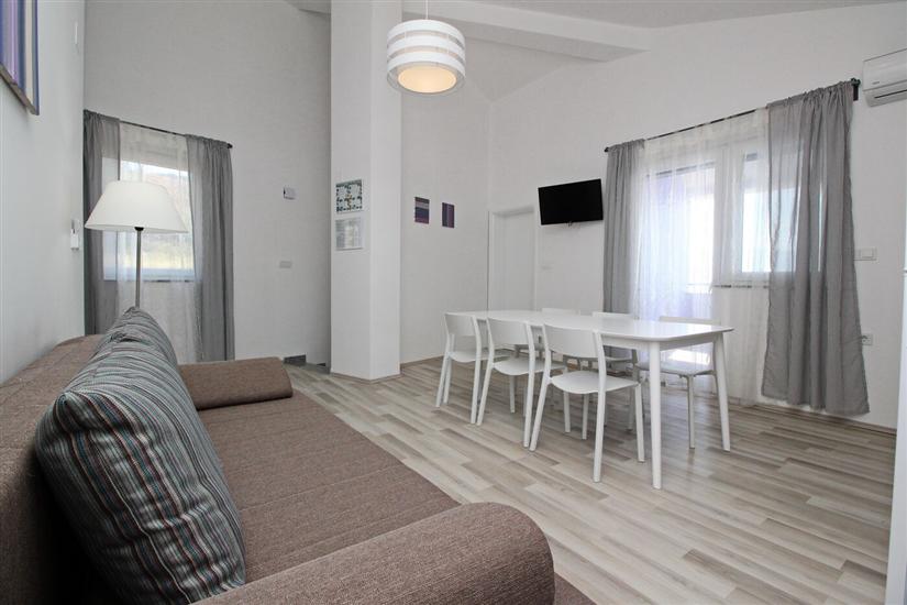 Apartment A1, for 6 persons
