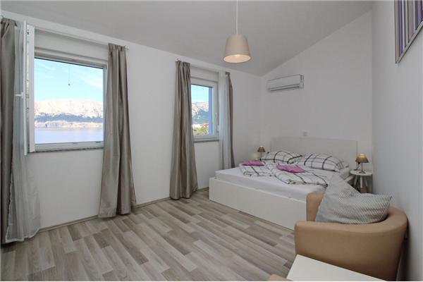 Apartment A1, for 6 persons