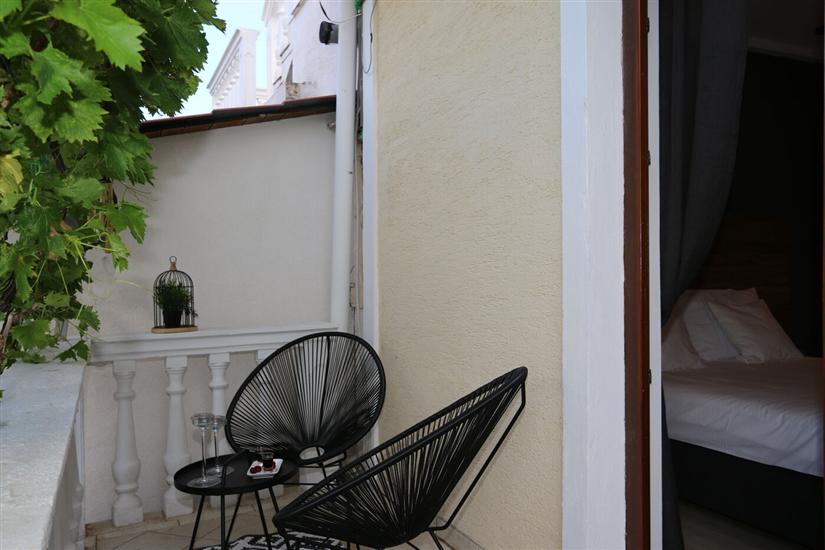 Apartment A2, for 5 persons