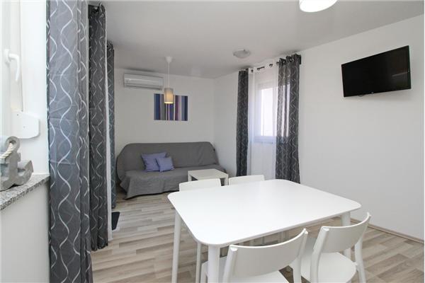Apartment A4, for 4 persons