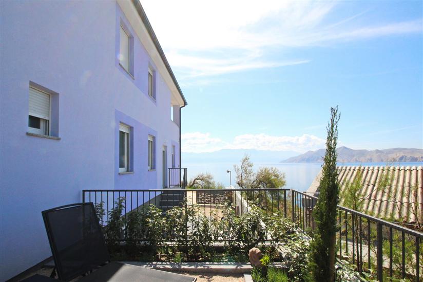 Apartment A4, for 4 persons