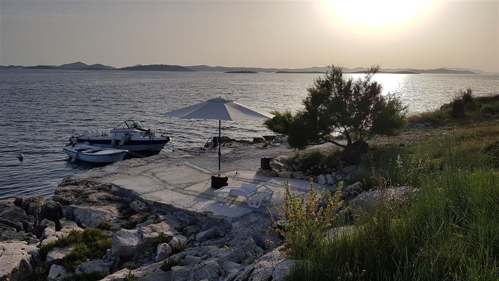 House Island just for You- Ravna Sika