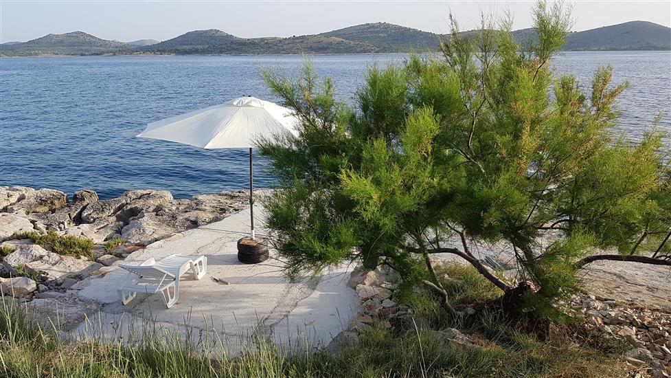 House Island just for You- Ravna Sika