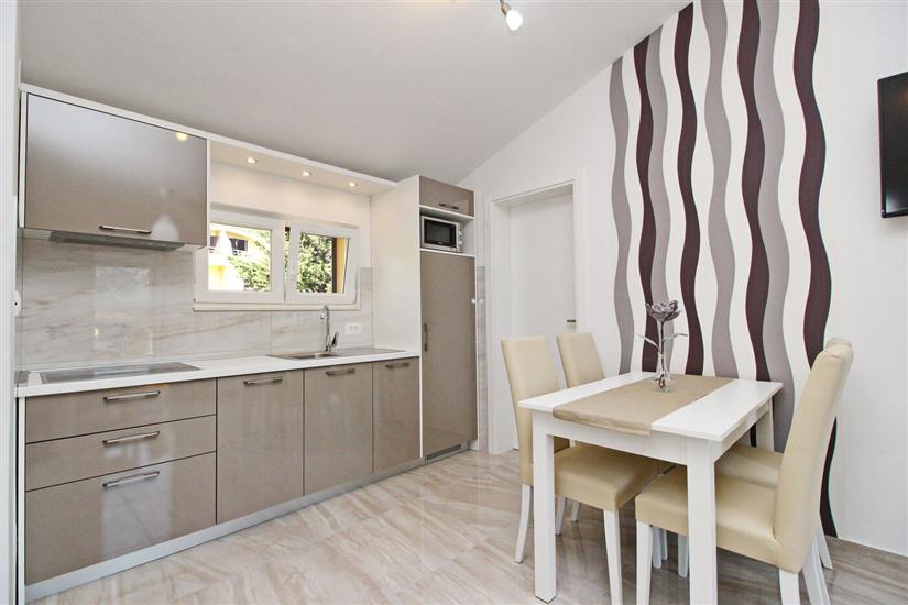 Apartment A4, for 4 persons