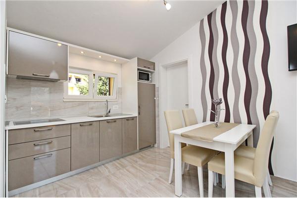 Apartment A4, for 4 persons