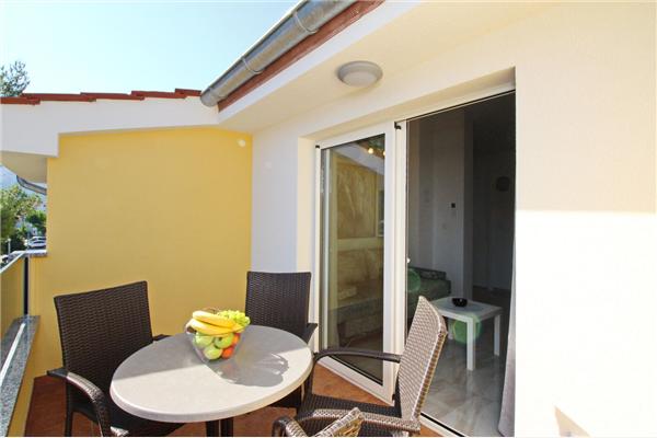 Apartment A4, for 4 persons