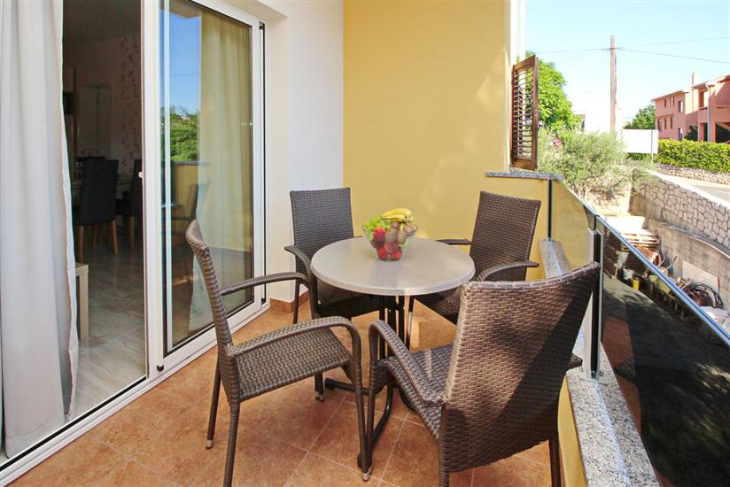 Apartment A5, for 4 persons