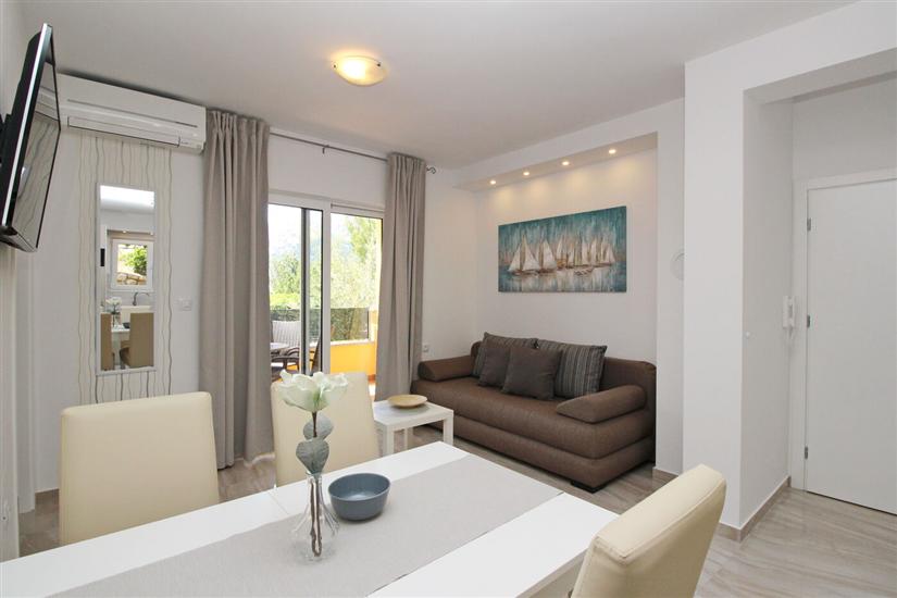 Apartment A6, for 4 persons