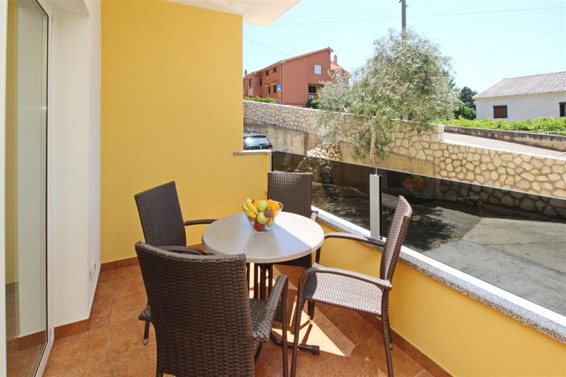 Apartment A6, for 4 persons