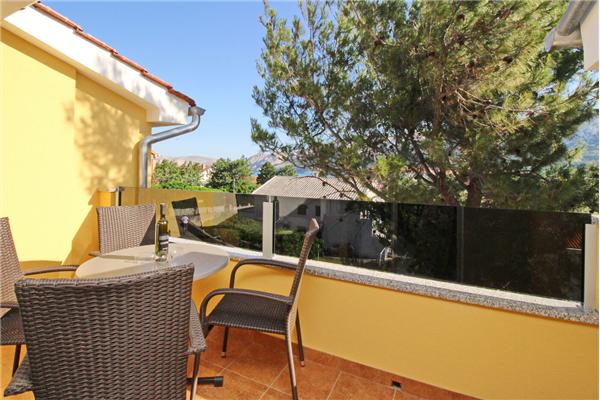 Apartment A7, for 6 persons