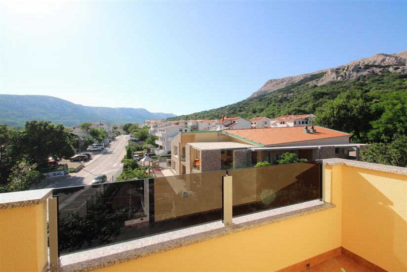 Apartment A7, for 6 persons