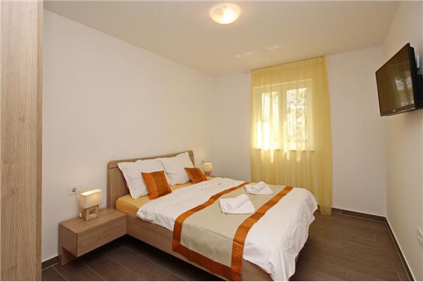 Apartment A2, for 6 persons