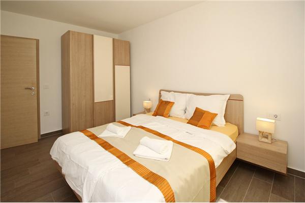 Apartment A2, for 6 persons